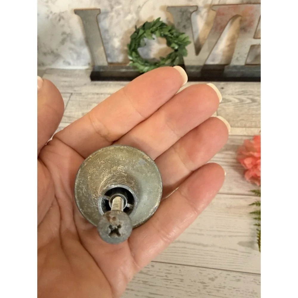 Set of 2 Vintage Resin Drawer Pulls w Suspended Shells Drawer Pull Cabinet Knobs